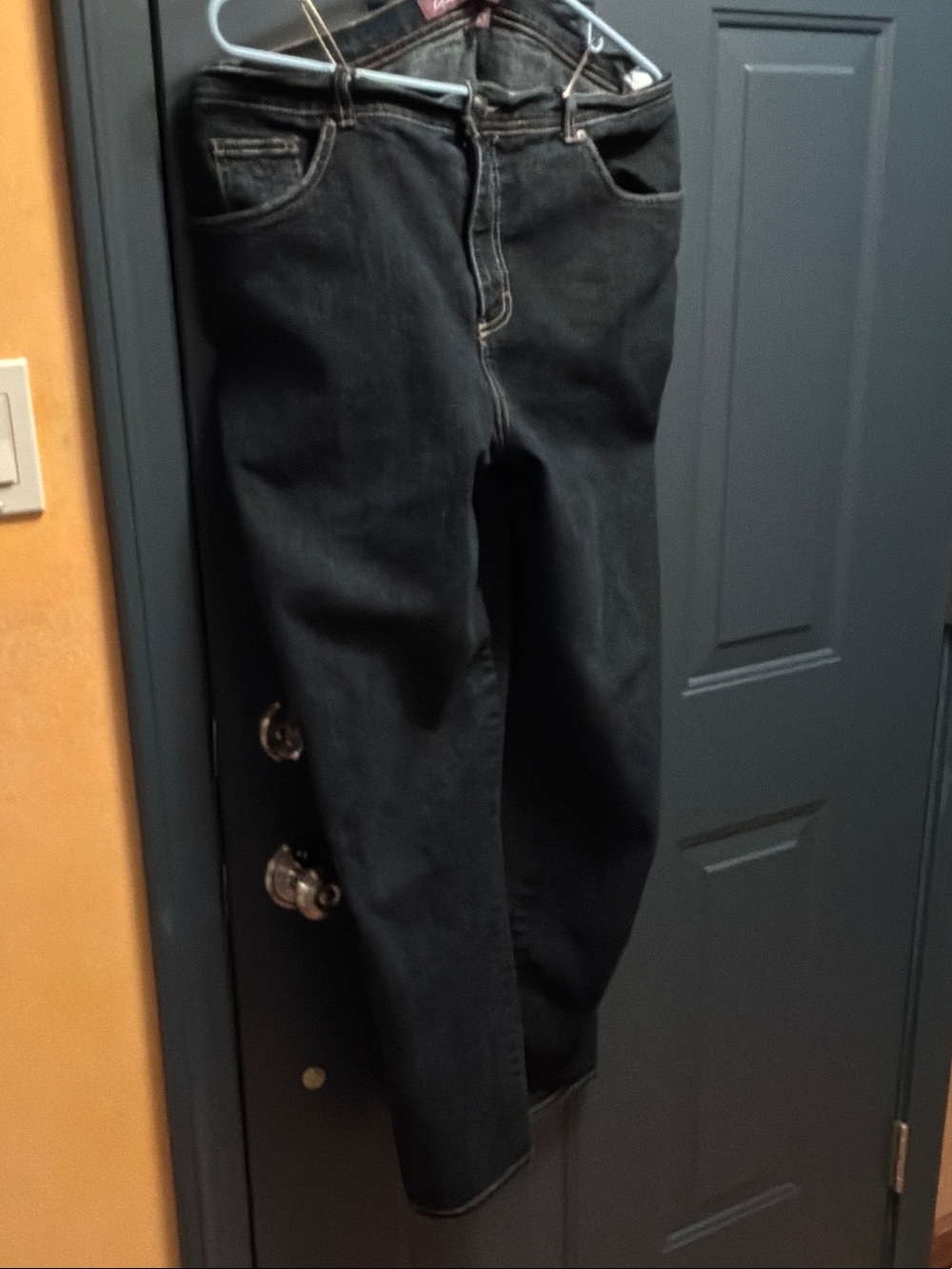 Gloria Vanderbilt Black Straight-Leg Jeans